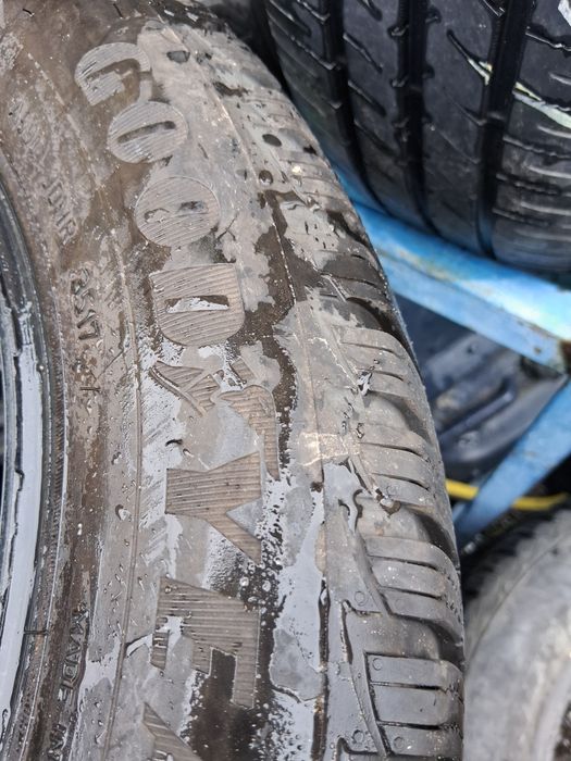 185 60 15 GOOD YEAR 4броя зимни