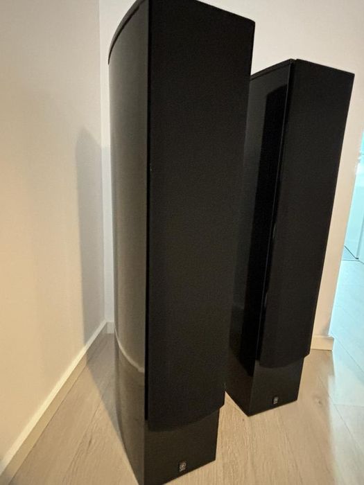 Boxe Pasive Yamaha NS-555, 100W, Negru Lucios, stare excelenta