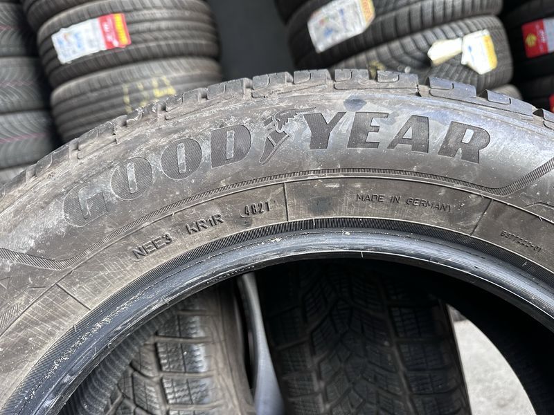 215/65/17 GOODYEAR 4бр