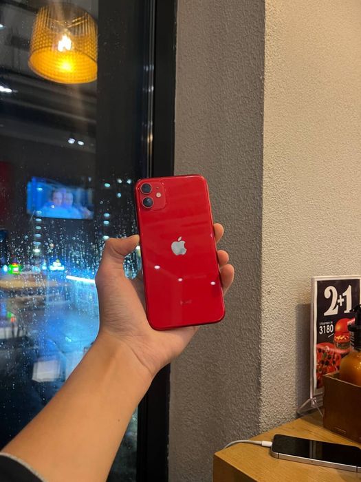 Продам срочно iPhone 11 64GB