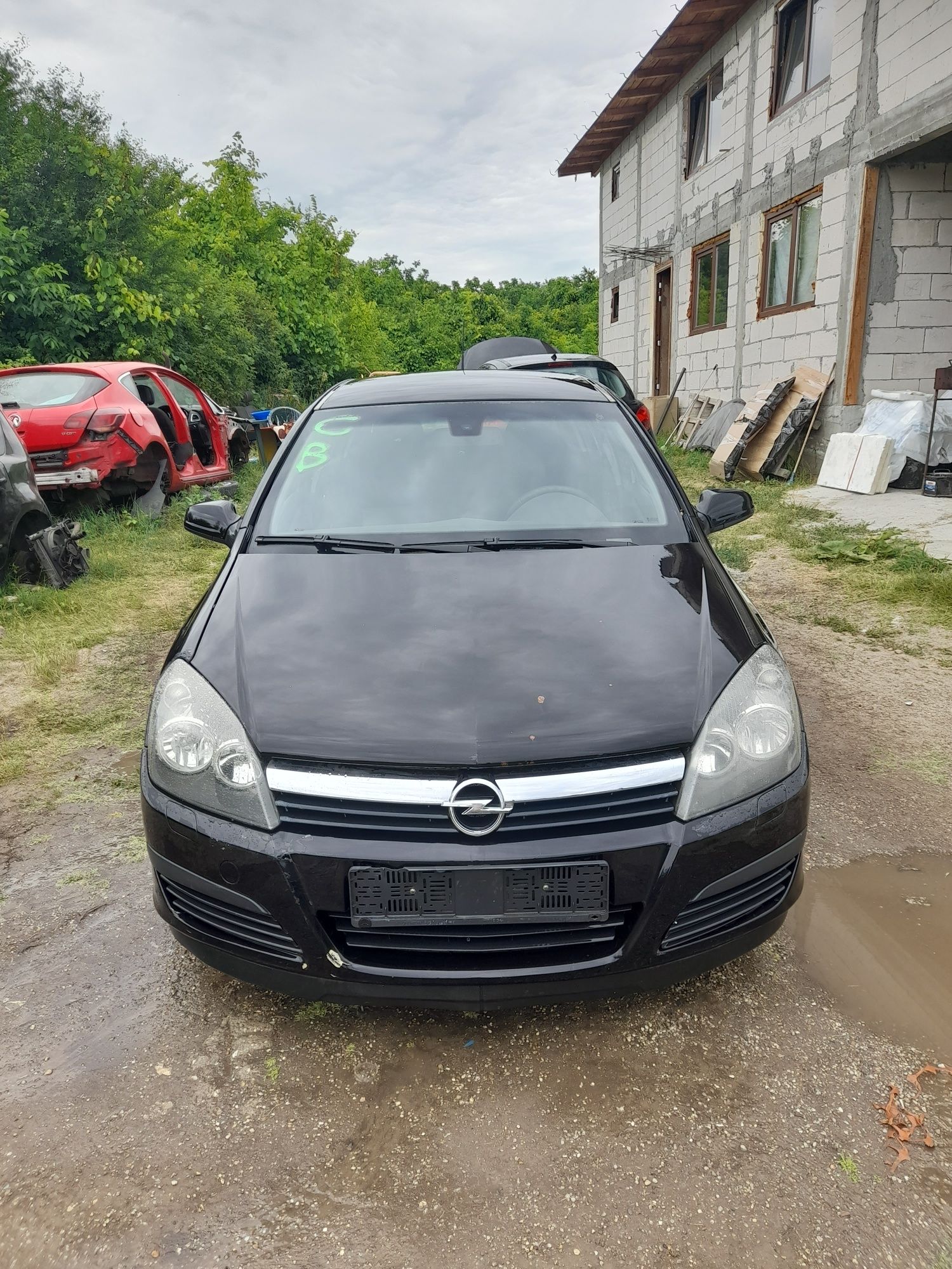 Dezmembrez Opel astra H an 2008 motor 1.6 benzina