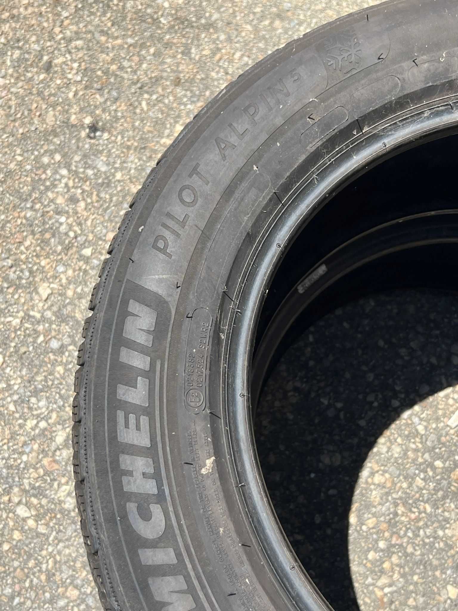 Гуми зимни 235 55 17 Michelin Alpin 5 DOT 3219