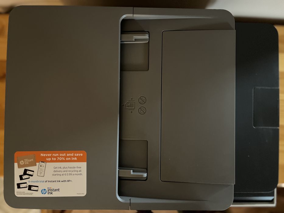 Принтер HP Officejet Pro 8132e All-in-One.
