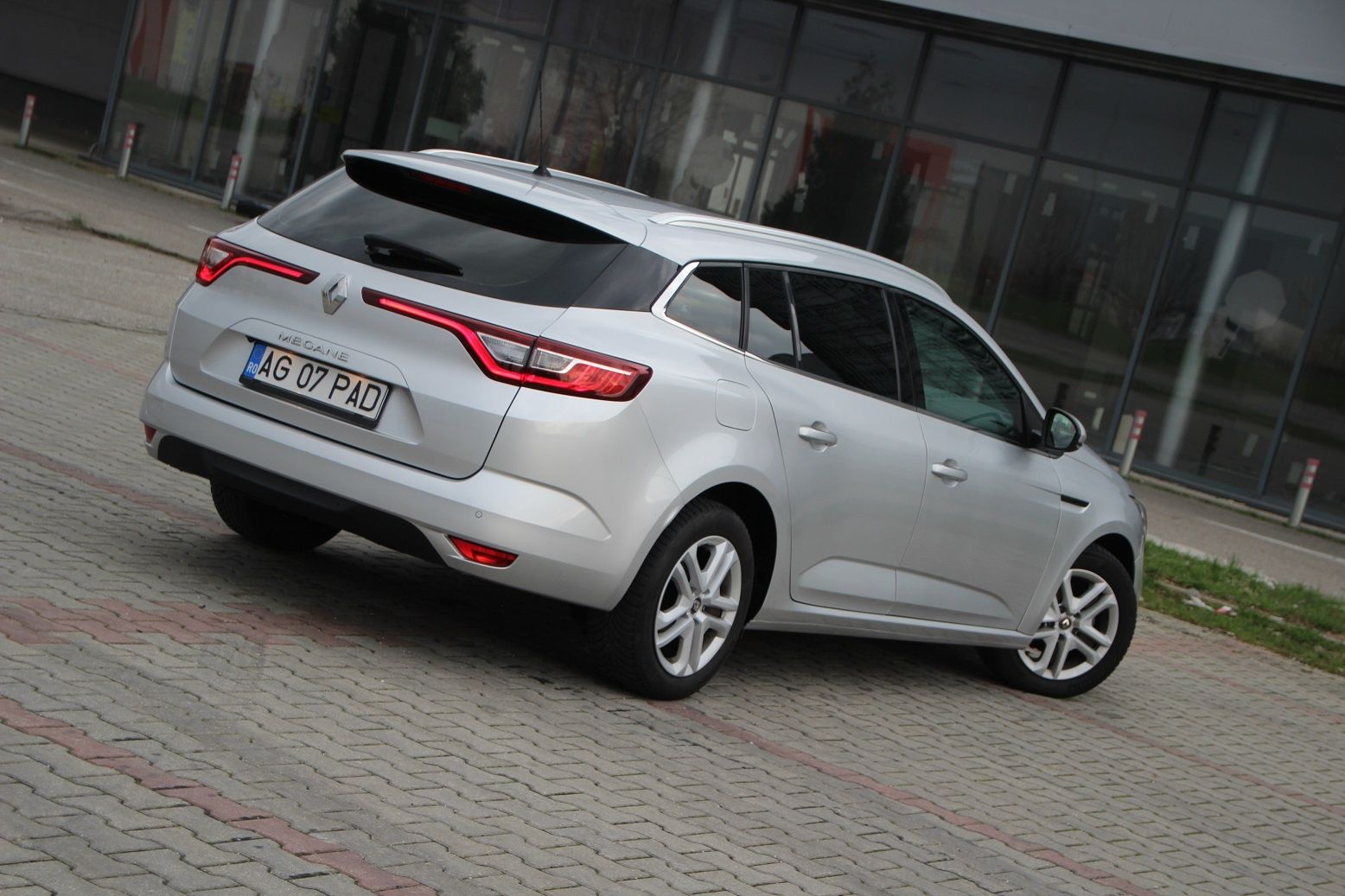 Vind Megane 4 unic proprietar