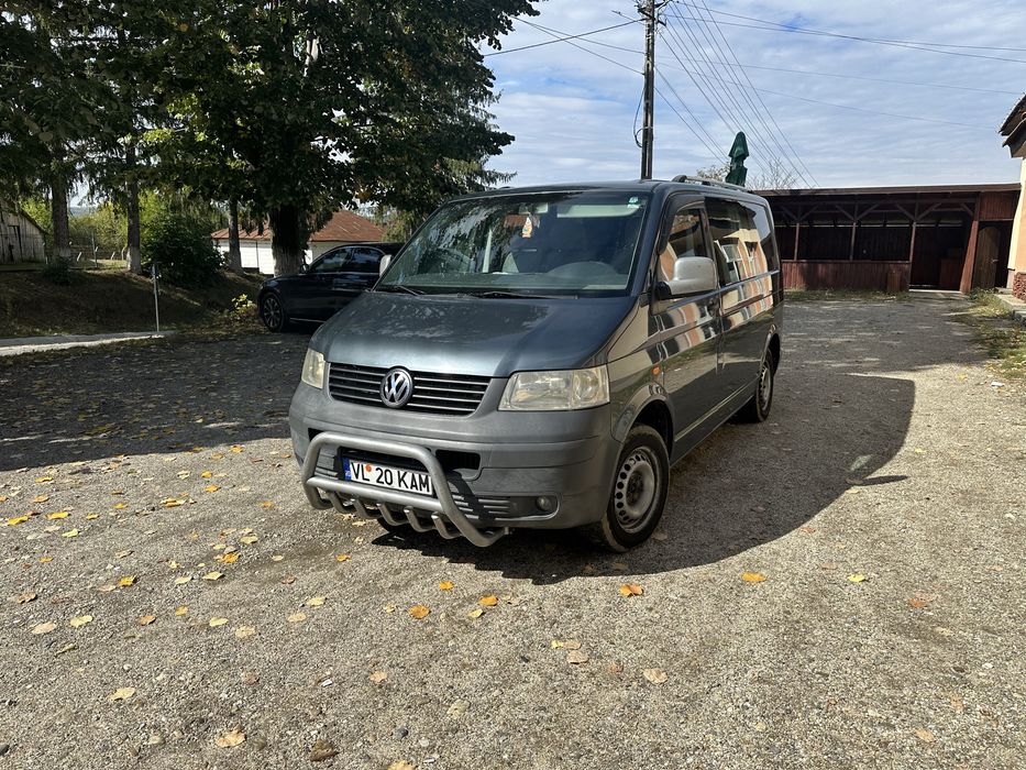 VW Transporter 7 locuri 1.9 TDi