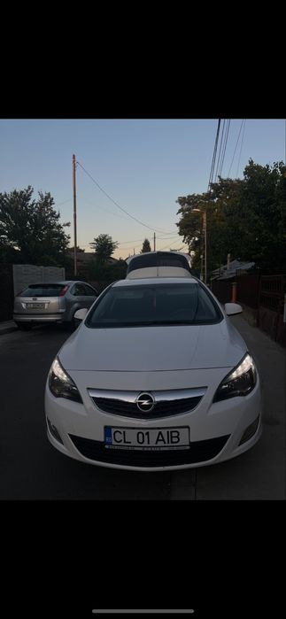 Opel Astra J an 2011