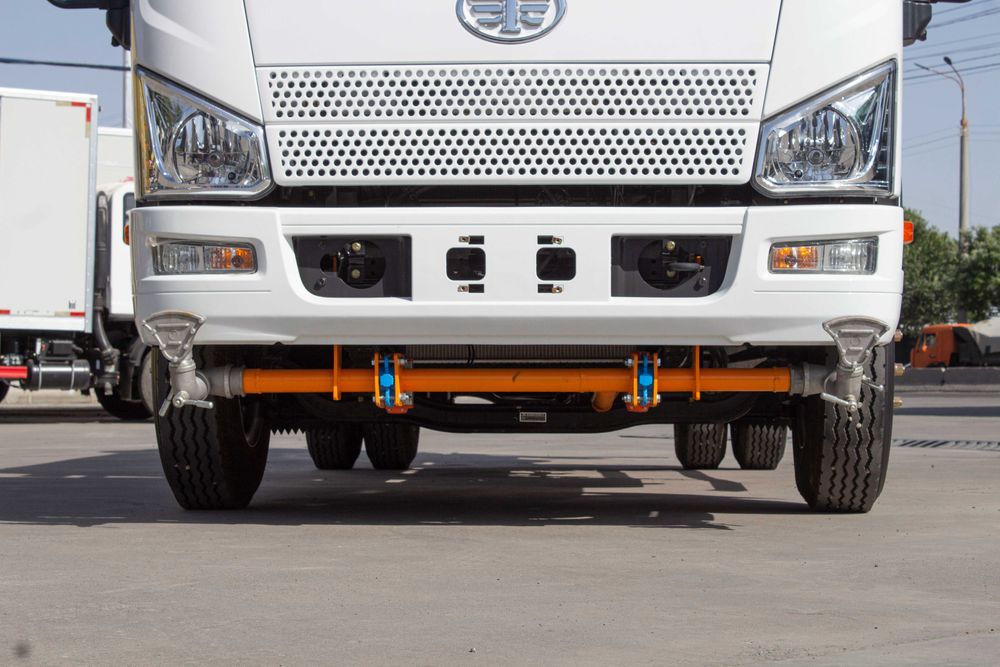 Сотувда мавжуд! Поливомоечная машина (водовоз) FAW Tiger V (6 м³)