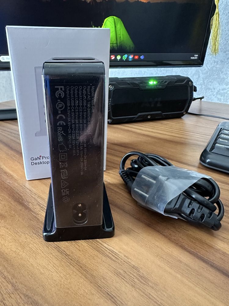 Док станция, Зарядное устройсто Gan Pro Desktop Fast Charger