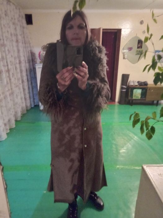Продам шуба р-р48