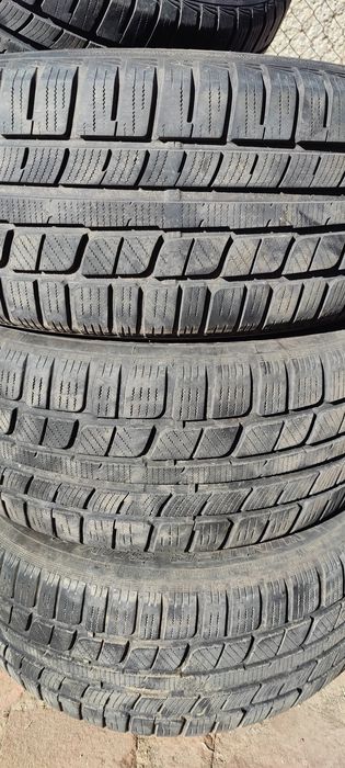 Зимни гуми 235/55/17