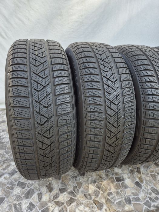 4бр 225 55 18 Pirelli Зимни 19г