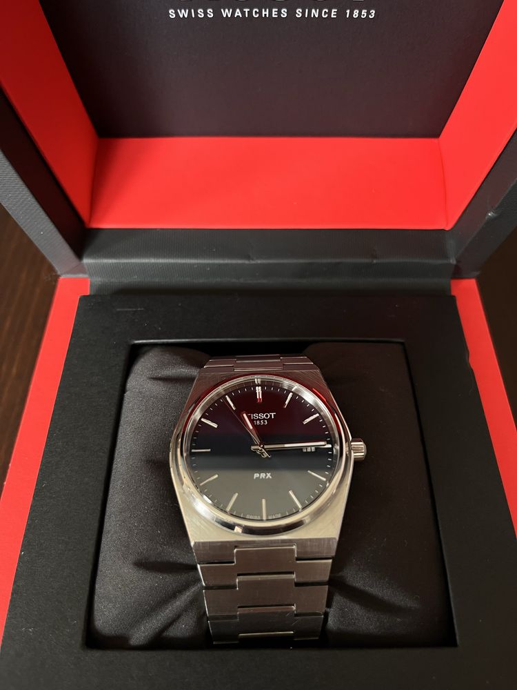 Часовник Tissot PRX