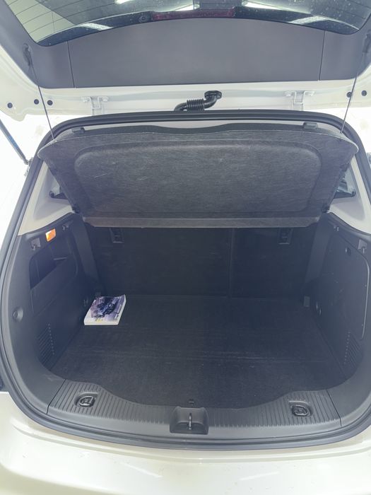 Tracker 1  2019 Premier