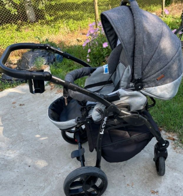 Бебешка количка Baby Merc Zippy Q