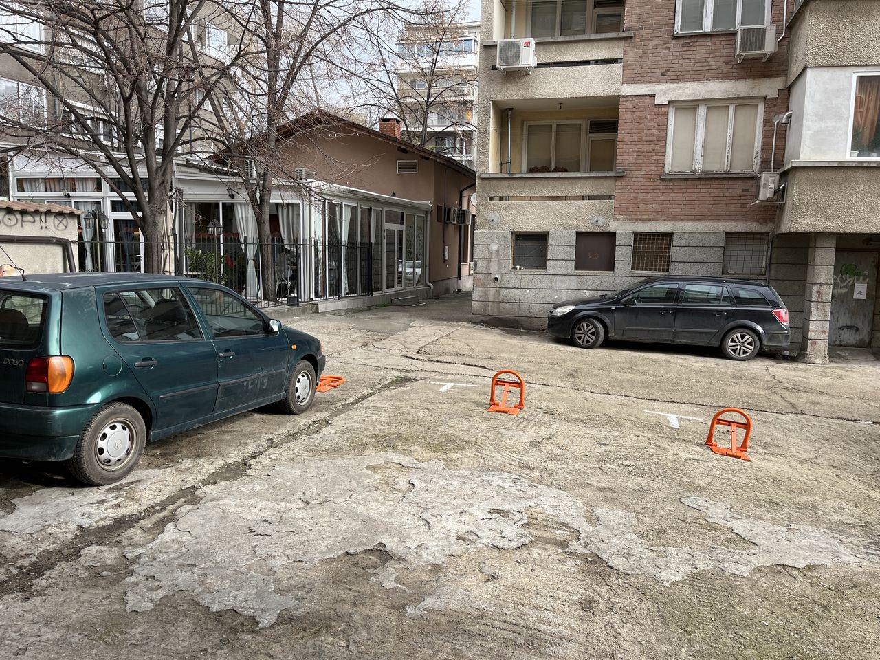 Дава се под наем Гараж / Паркомясто в Стара Загора, Аязмото - 15 кв.м за 40.8 € - Снимка #3