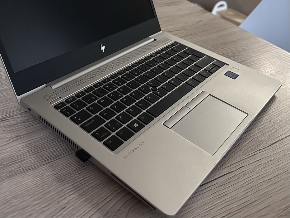 Лаптоп HP Elitebook 13” - 32GB - 1 TB SSD