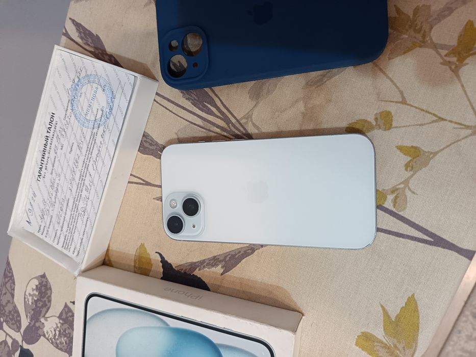 iPhone 15 256Gb с коробкой