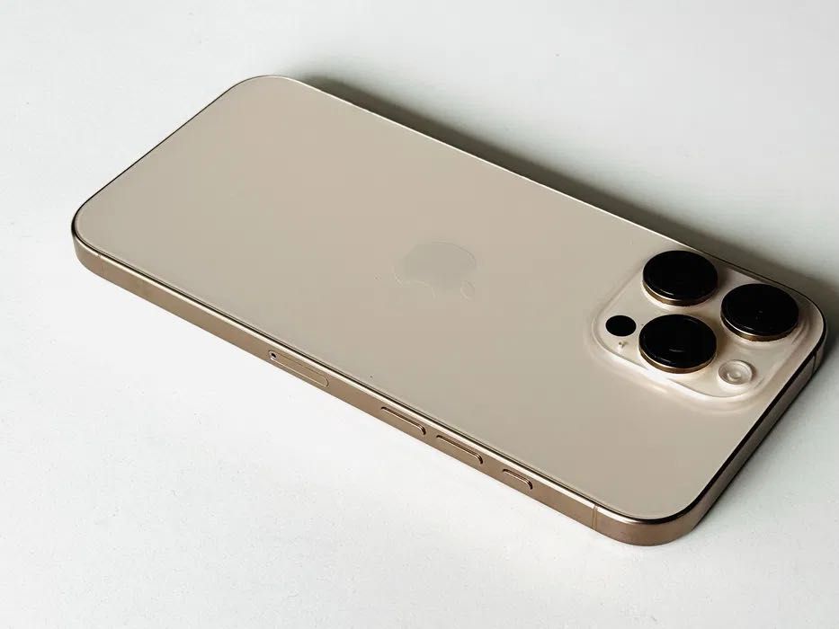 Iphone 16 Pro Max 256GB Desert Titanium Гаранция 6 месеца