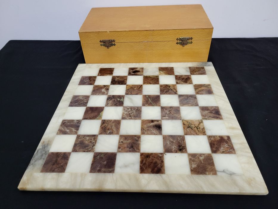 #3 Стар масивен мраморен шах