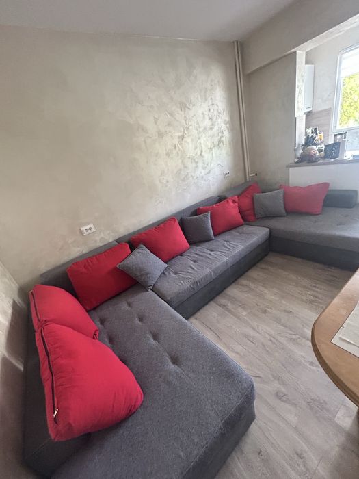 Разтегателен диван