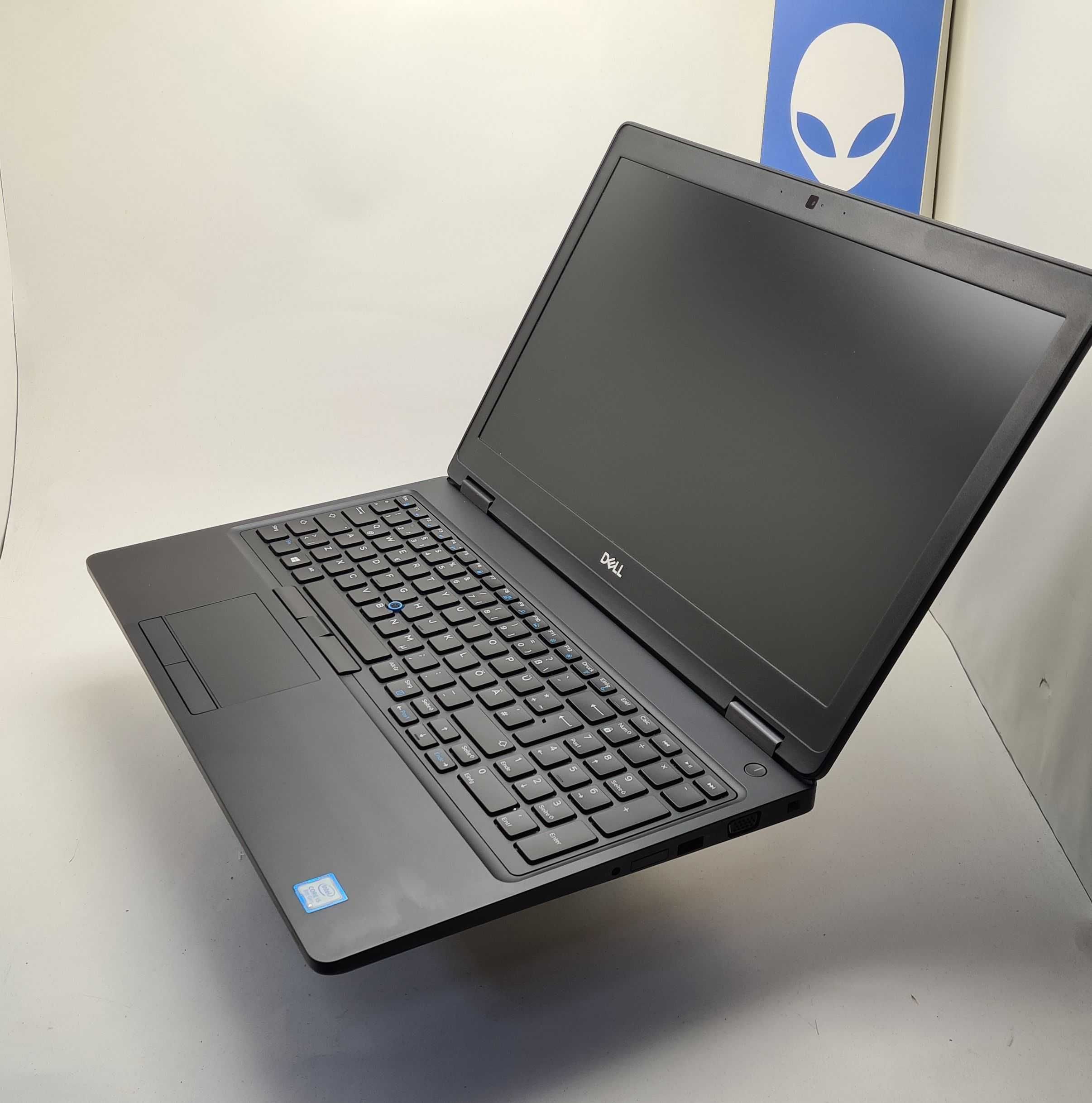 Dell Latitude 5590 i5-8250U/8GB/256SSD/FHD/Подсветка