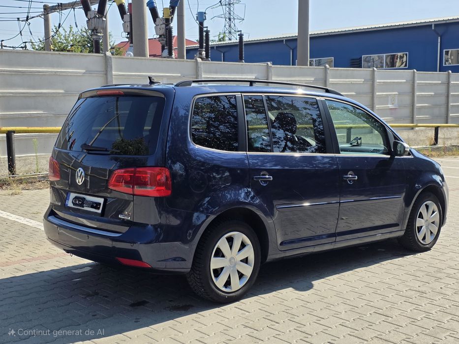 VOLKSWAGEN Touran/DSG/2012/Euro5/Diesel/DVD/Navi mare