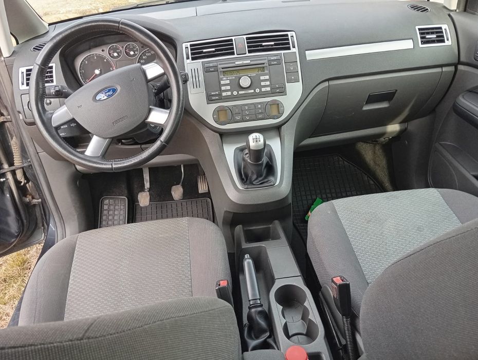 Vând Ford C-max  an 2007