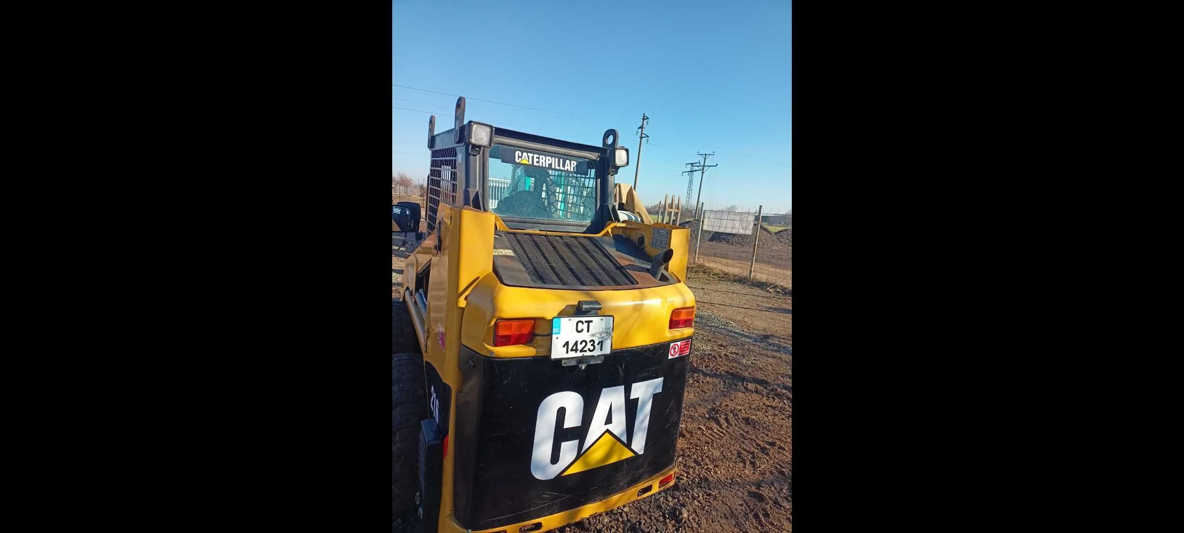 Челен товарач Cat 216