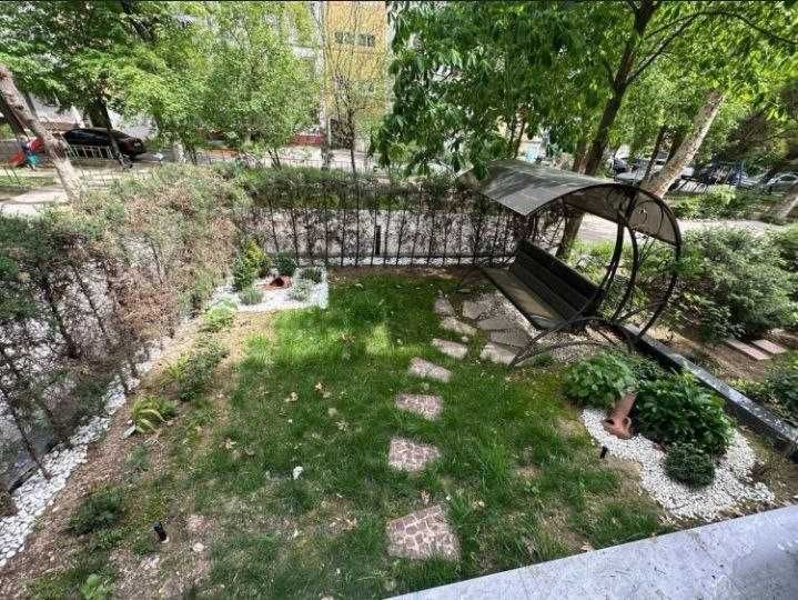 Продаётся Нежилое! Мирабад, Ор-р ул Кунаева гостиница, 2 Линия  93м2