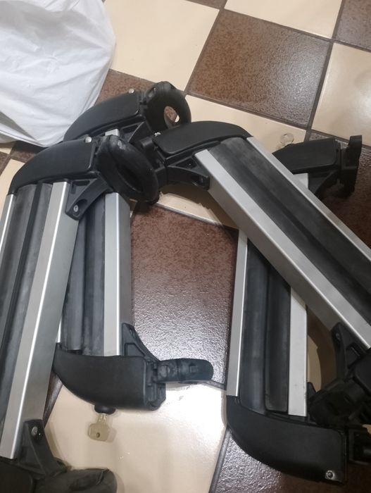 Багажник -стойка за ски 3чифта