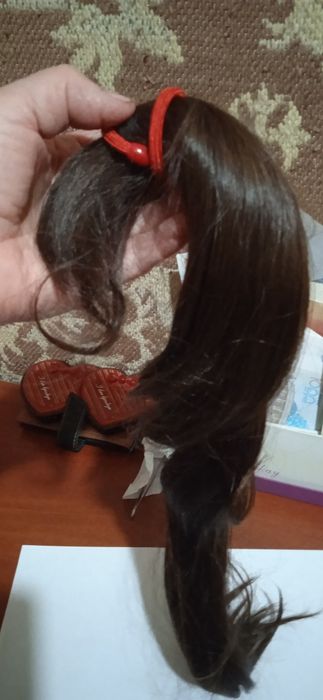 Волосы натуральные и искусственные новые,шиньон новый светлый