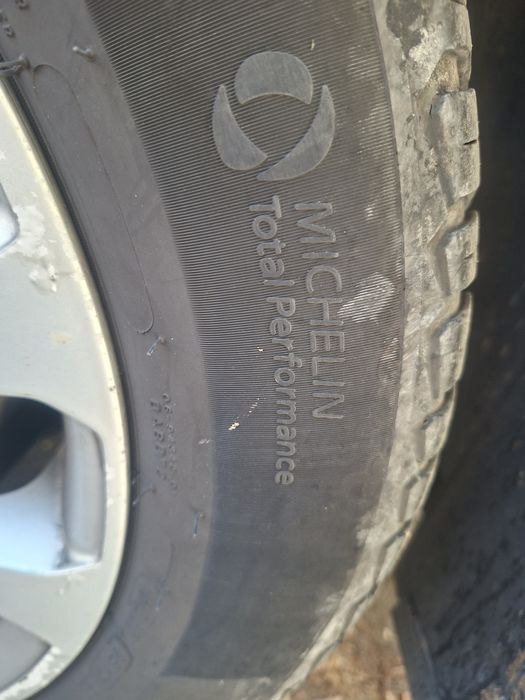 Michelin CrossClimate 2 215/60 R17 100V