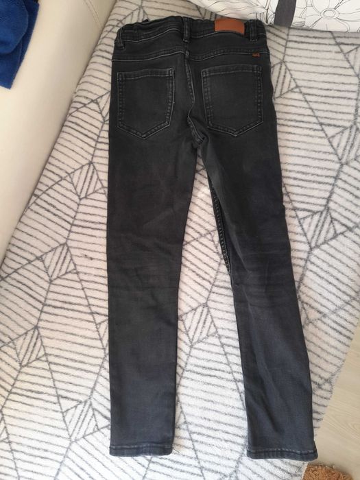 Черни дънки закупени от Okaidi