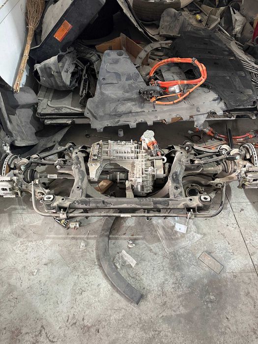 Передок в сборе с двигателем и редуктором BYD Song L