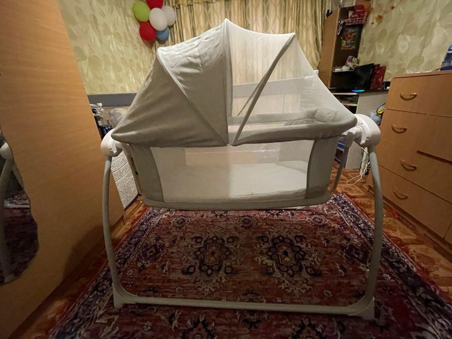 Продам кроватку-люльку Цена 35000