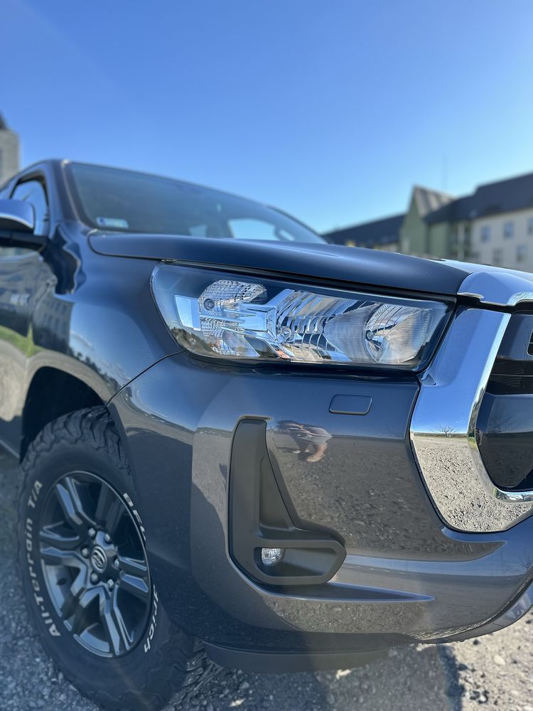 Toyota Hilux 2.8 , 33529 euro