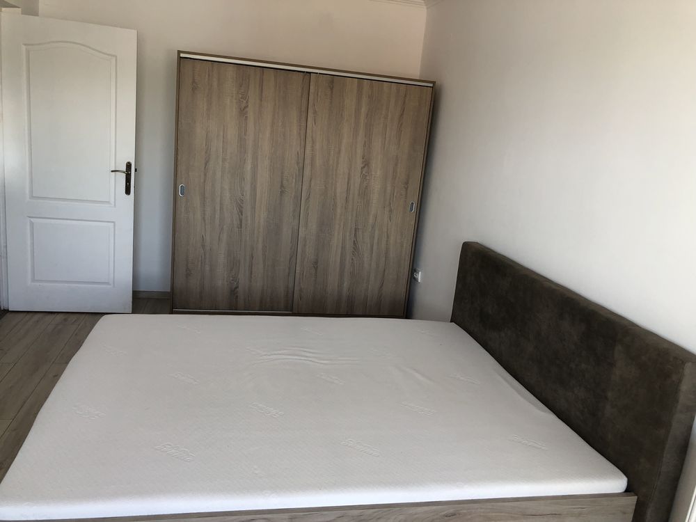 Inchiriez apartament 2 camere separate