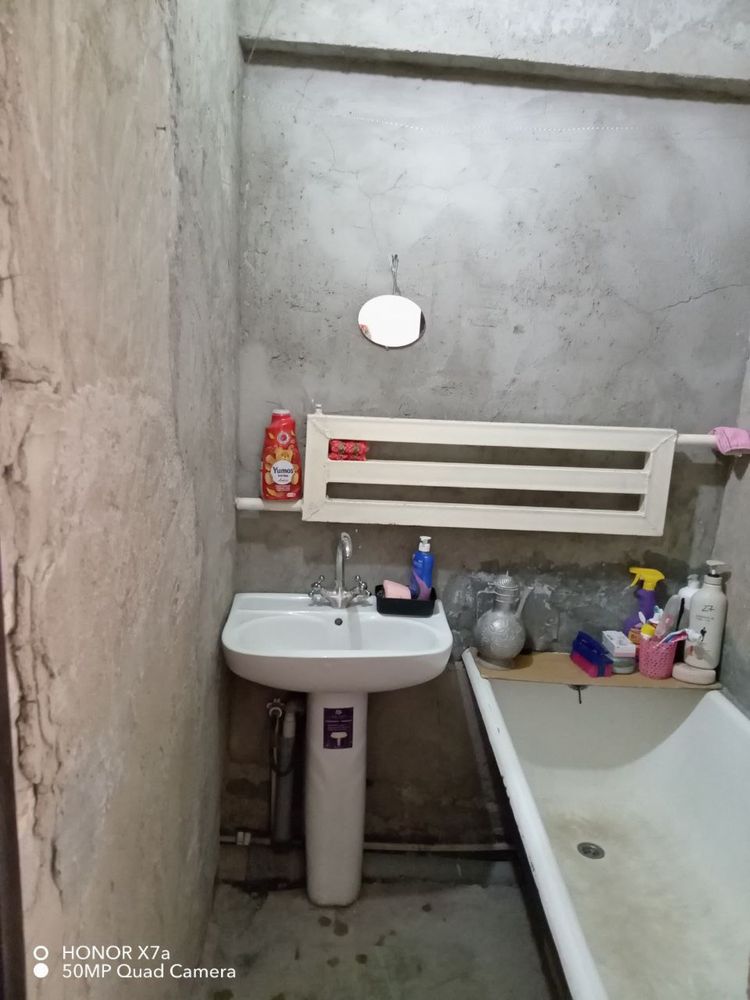 Arzon narxda kvartira sotiladi