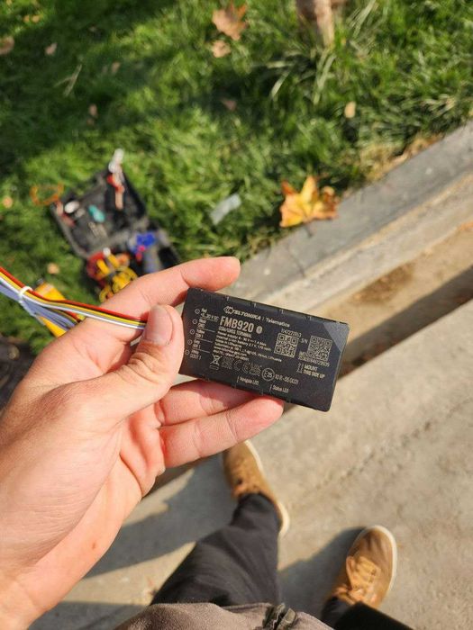 GPS sotamiz yengil avto yuk avto hamda spes texnikalargacha ornatamiz