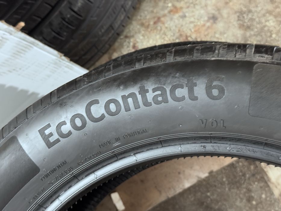 235/55R19 105V Continental
