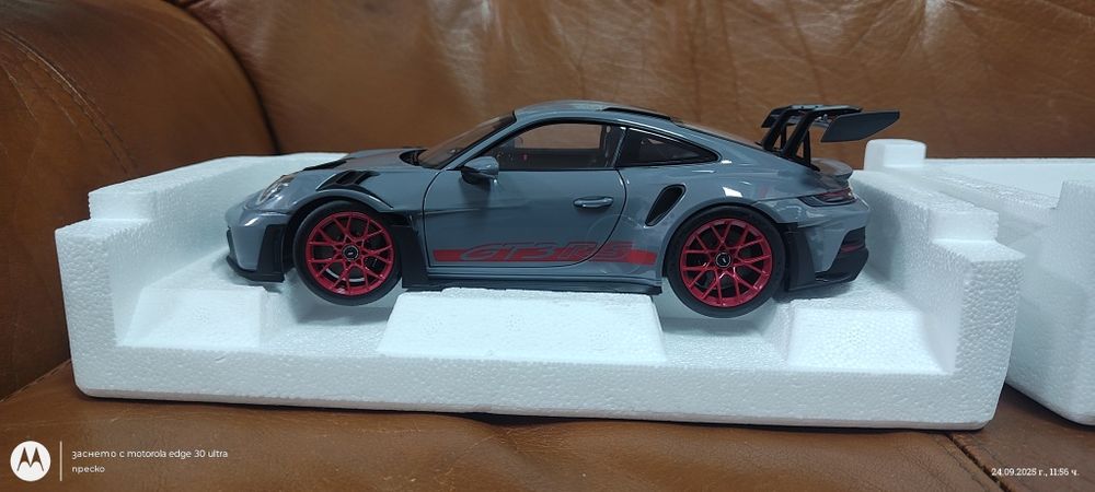 Колекционерски колички Porsche 1:18