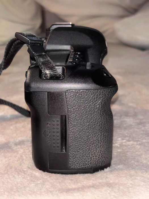 Камера DSLR Canon 5D ii