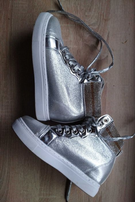 Спортни боти, 38 номер