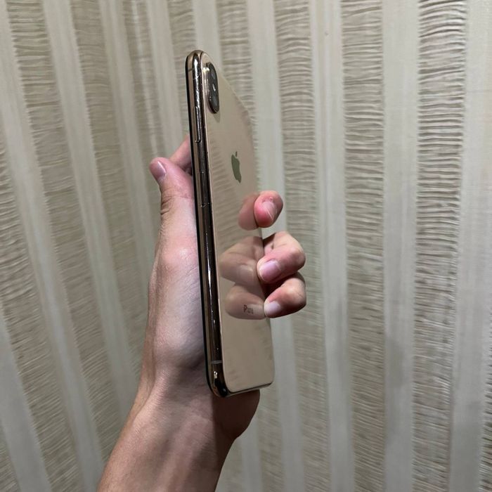 iPhone XS Max Gold