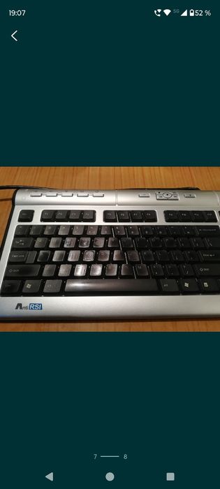 Tastatura cu port usb, casti, mictofon