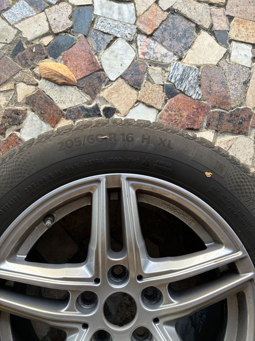 Jante cu cauciucuri pe 16
