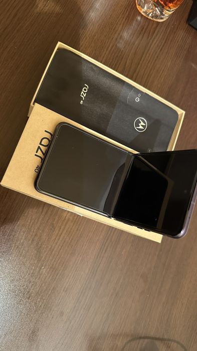 Motorola razr 40