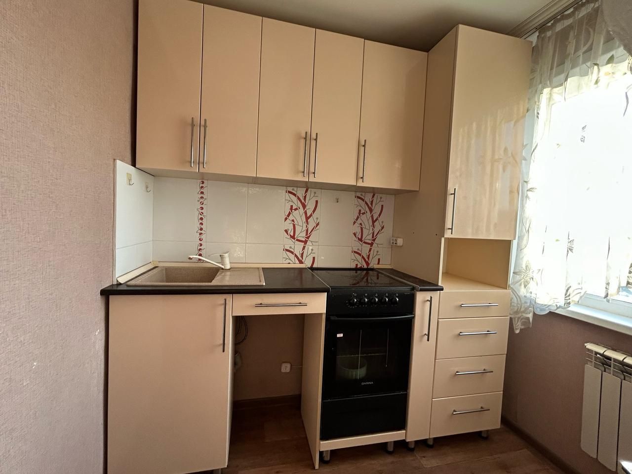 Сдаю 2х комн квартиру