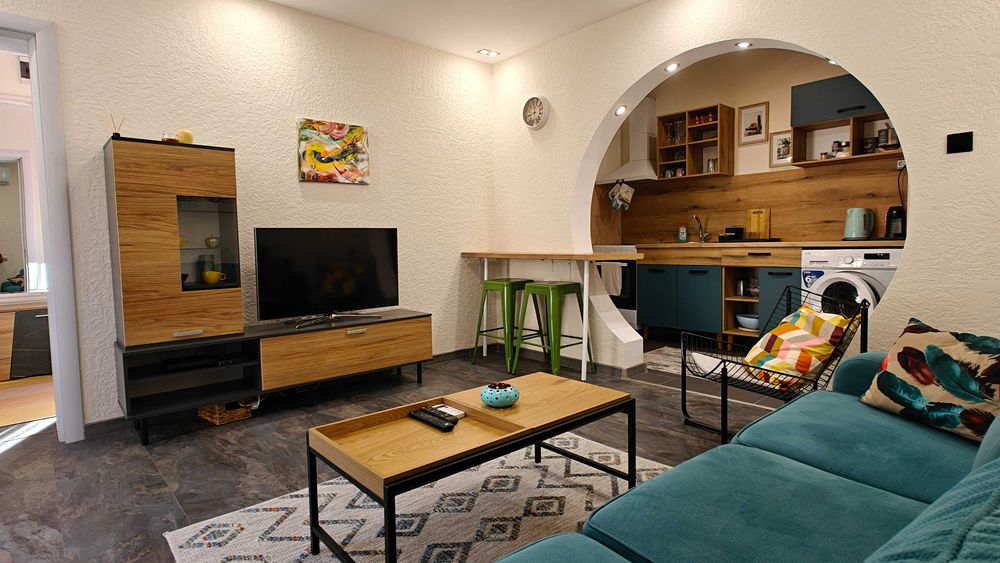 Етаж от къща в центъра