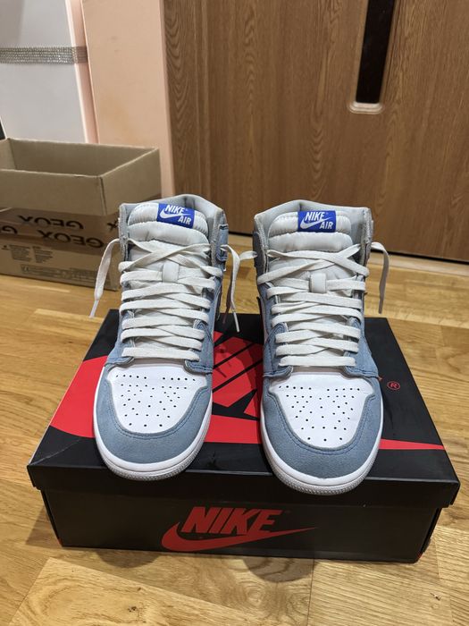 Jordan 1 Retro High “Hyper Royal”